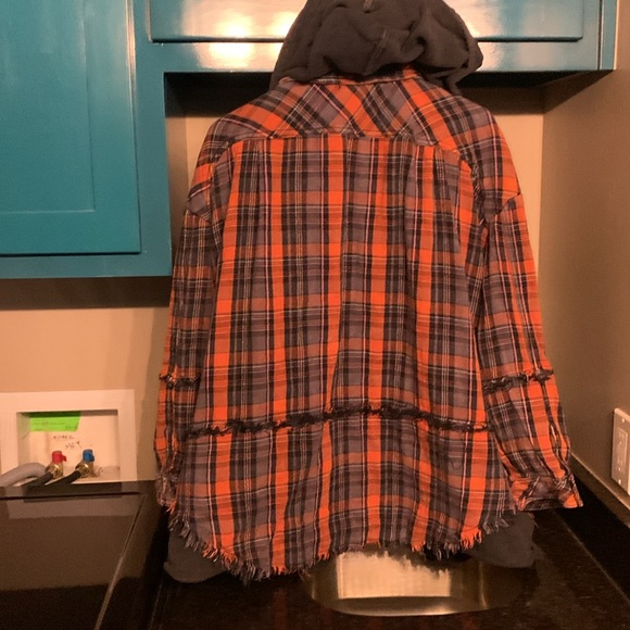 We the Free Women’s Calico Basin Plaid Shirt Jacket. Size Large. - Picture 2 of 6